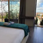 100 Steps Amazing View Апартаменти