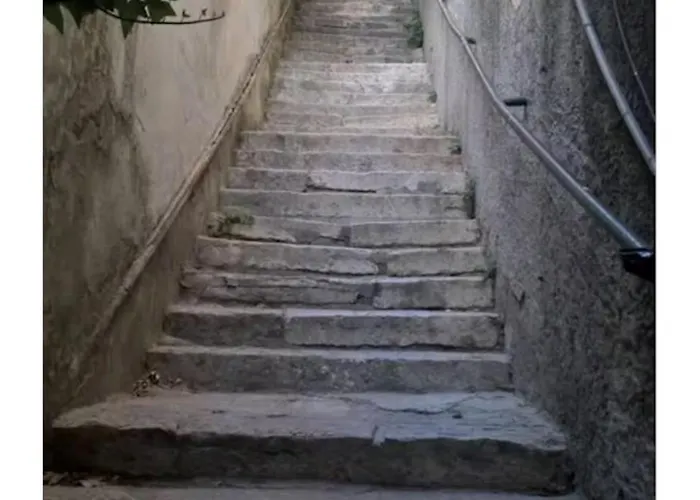 100 Steps Amazing View Апартаменти Лісабон