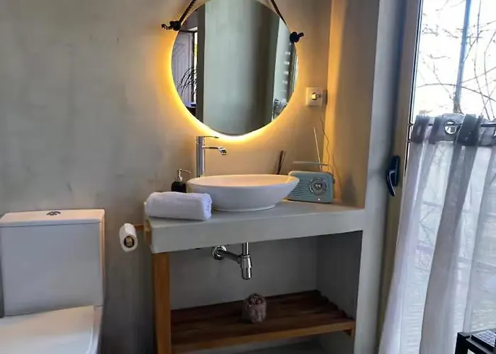 100 Steps Amazing View Апартаменти *