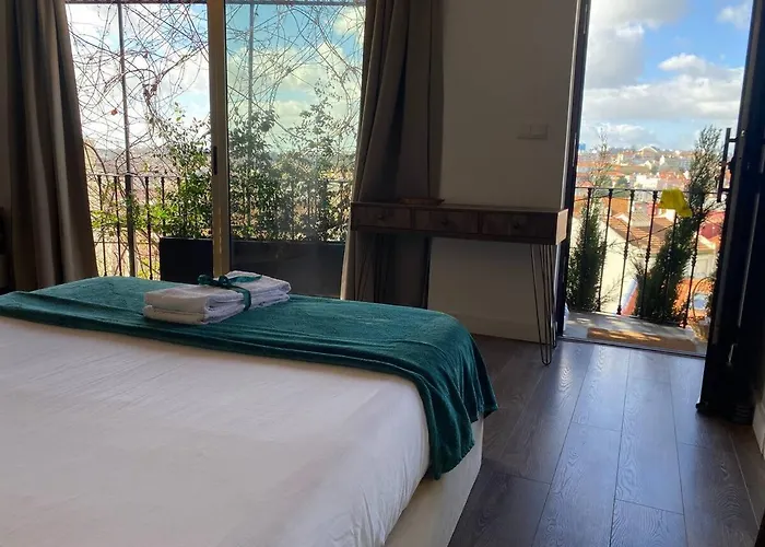 100 Steps Amazing View Апартаменти