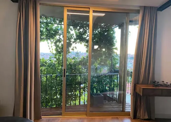 100 Steps Amazing View Апартаменти Лісабон