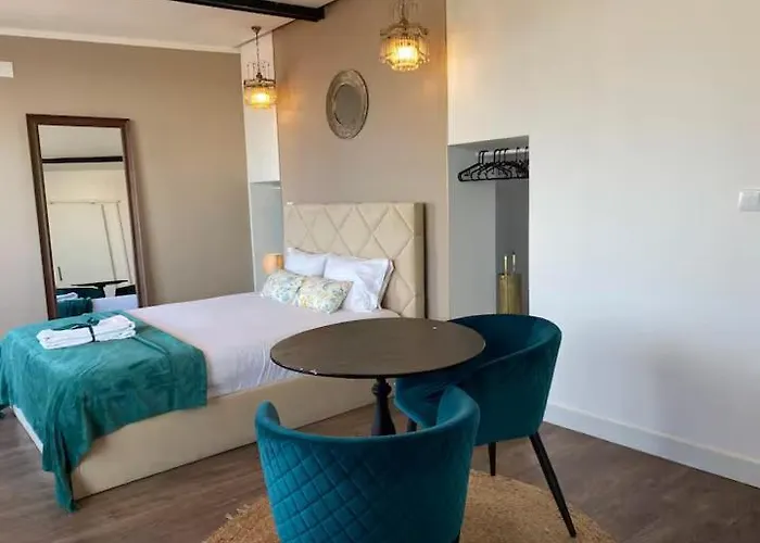 100 Steps Amazing View Апартаменти *