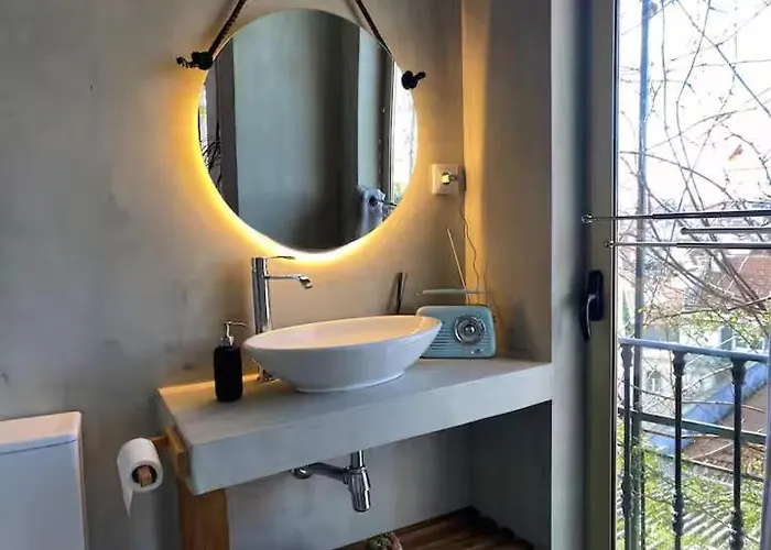 100 Steps Amazing View * Лісабон